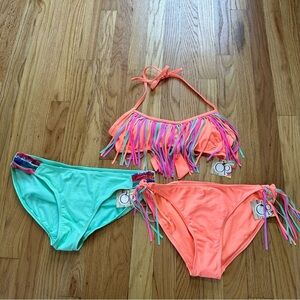 Bundle of 2 Swim Bottoms 1 Swim Top OP